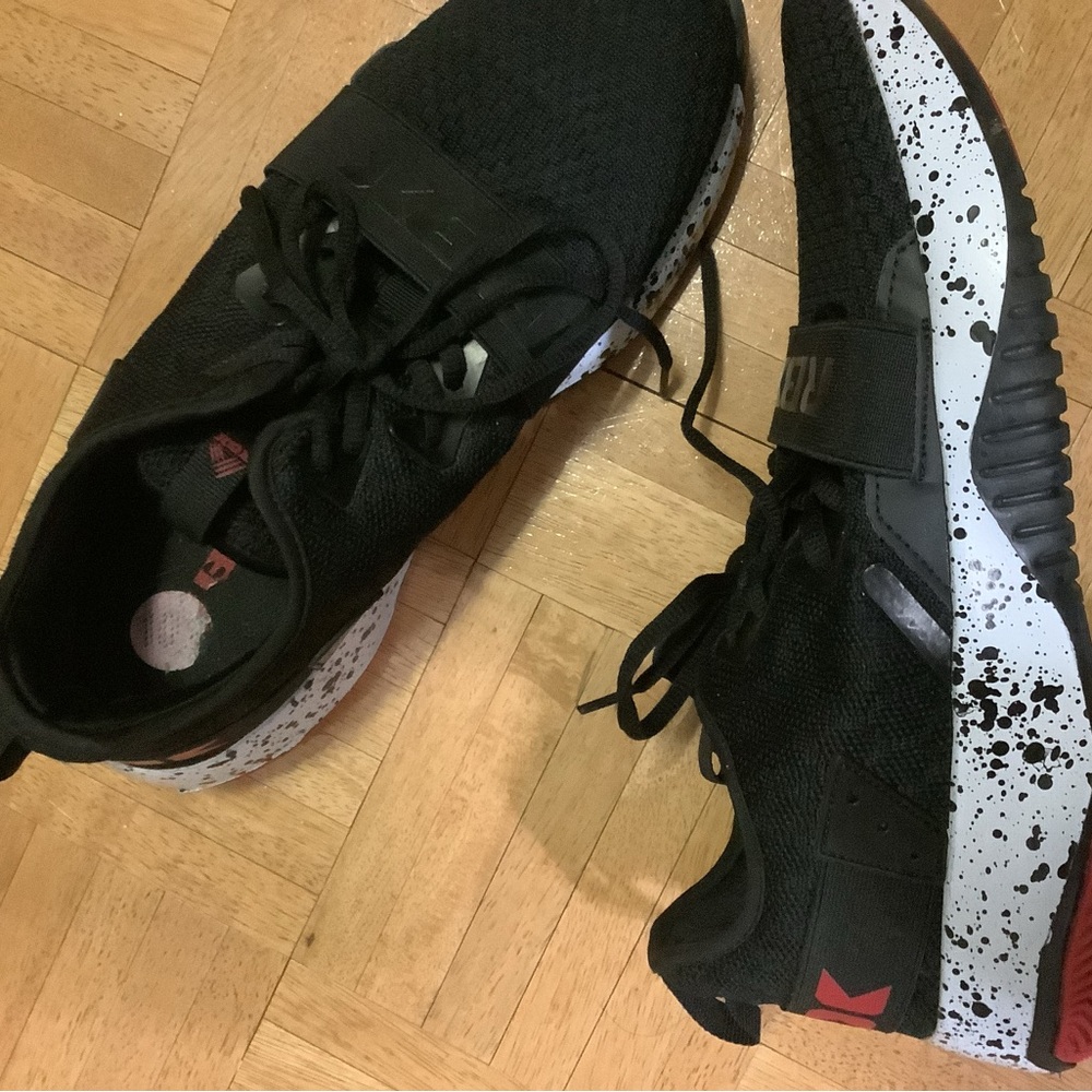 Mens sneakers